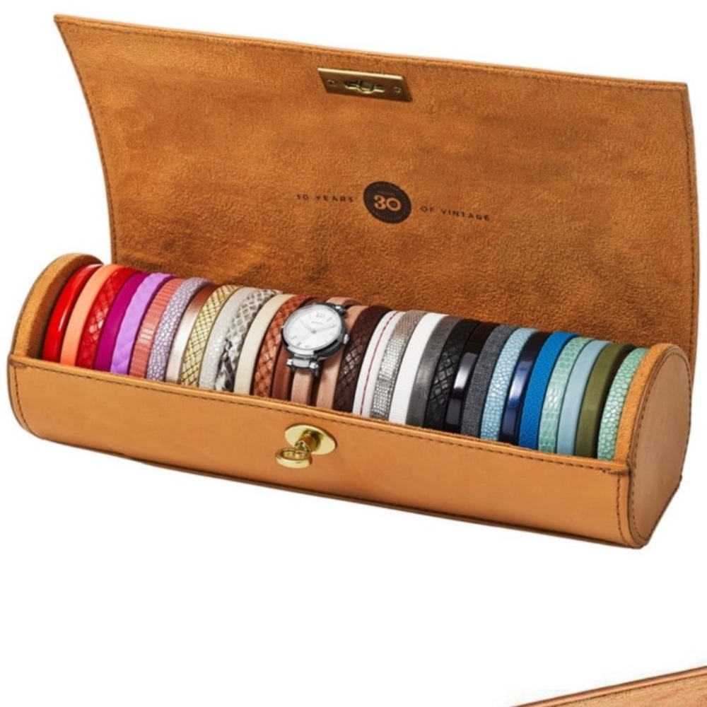 Someone has this fossil set for sale ?